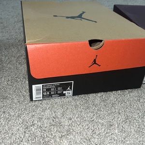 Shoe boxes